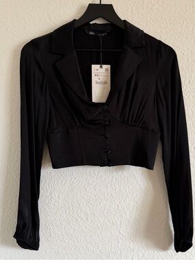 zara black long-sleeve cropped blouse